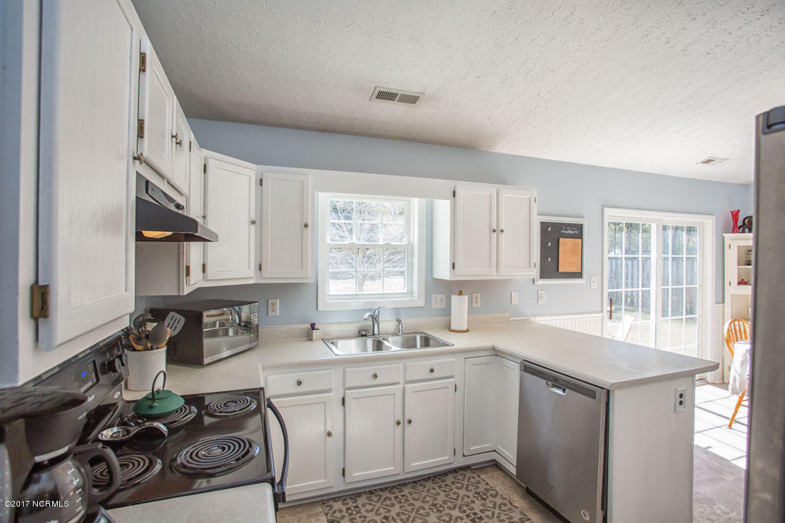 809 Cathay Road Wilmington, NC 28412 - Photo 9 of 45 J-29
