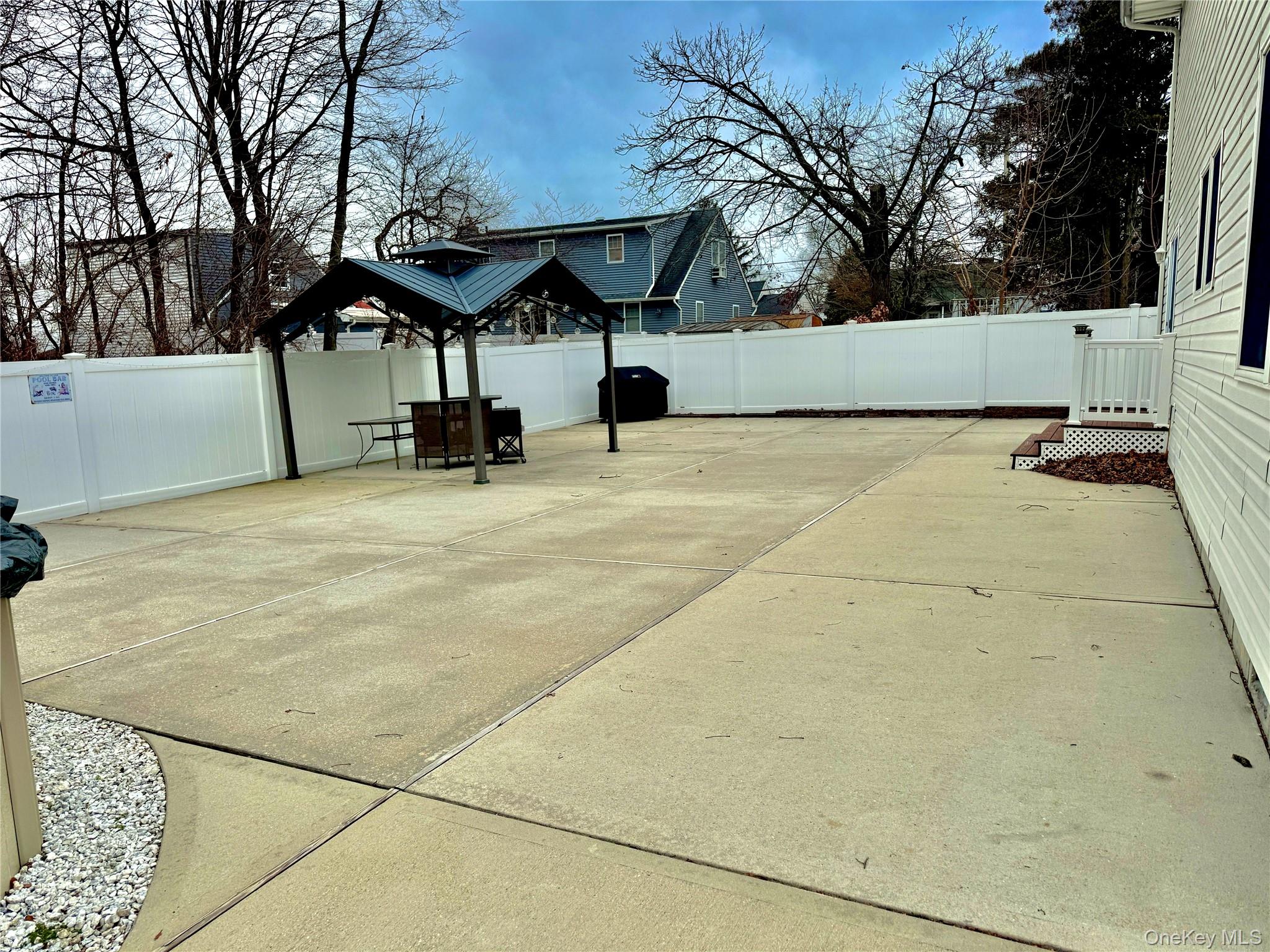 285 Daniel Street Lindenhurst, NY 11757 - Photo 5 of 15 a view of outdoor space with seating