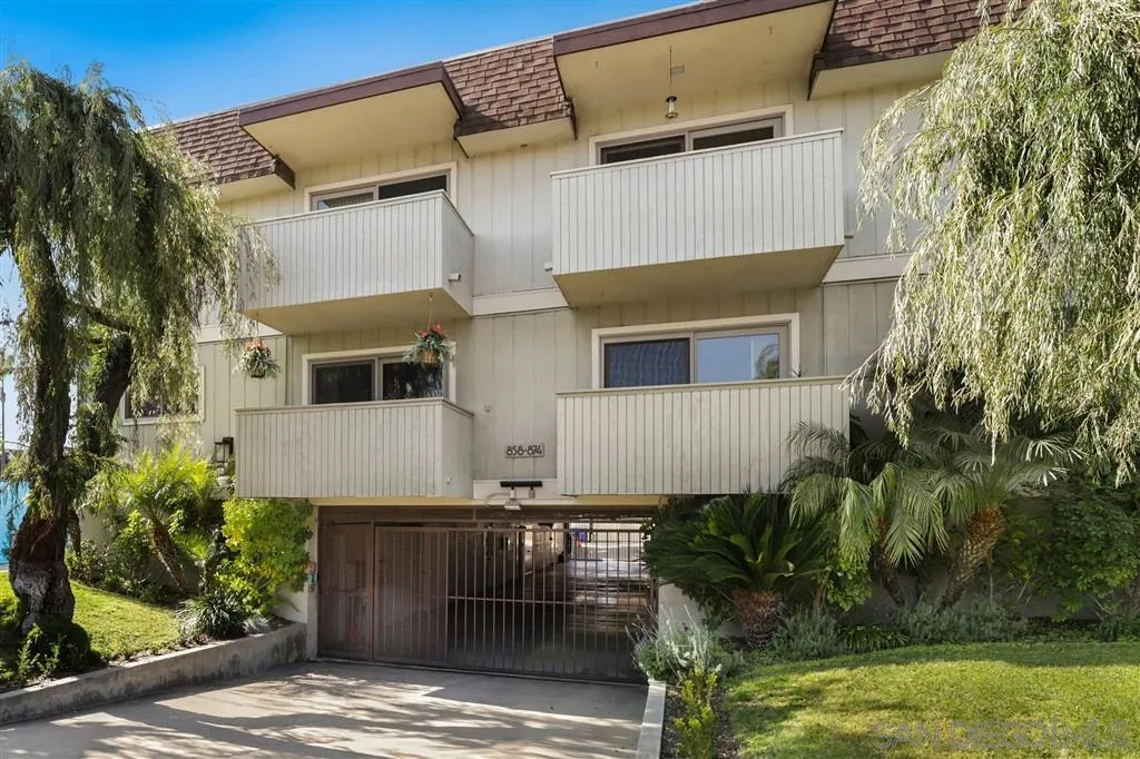 864 E Avenue Coronado, CA 92118 - Photo 20 of 20 a view of a house with a small yard