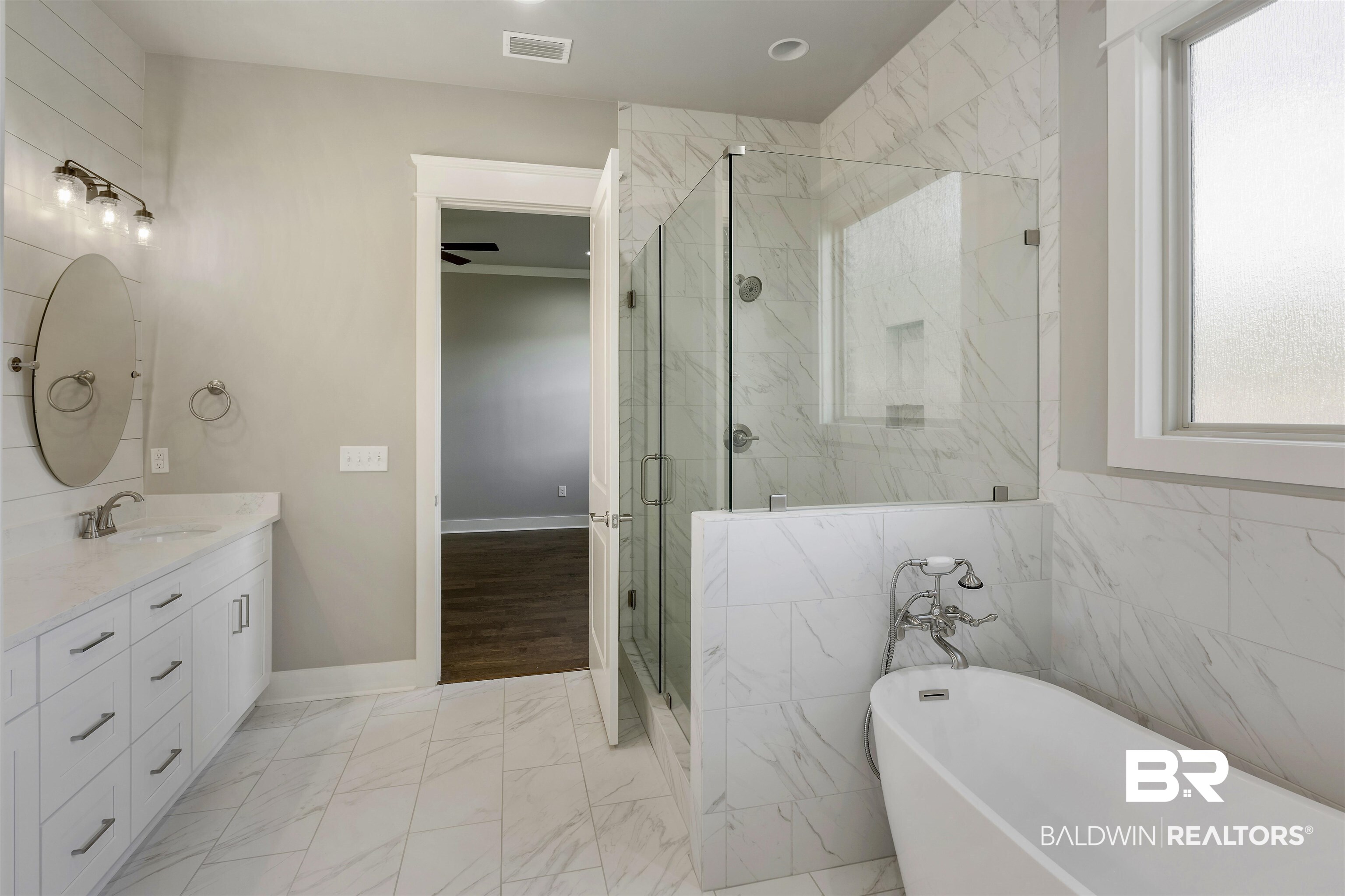 19726 Bunker Loop Fairhope, AL 36532 - Photo 14 of 29 Primary Bathroom