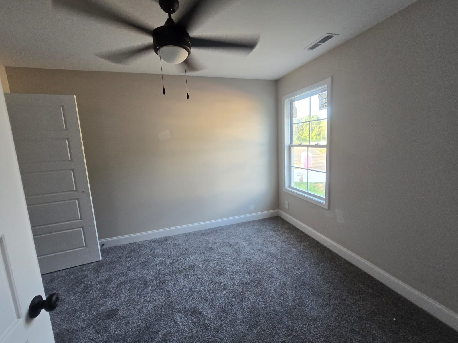 522 North Halifax Court Clarksville, TN 37040 - Photo 15 of 20 a view of an empty room with a window