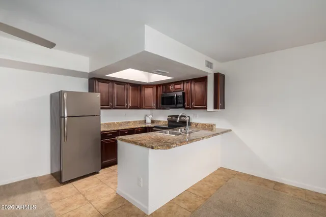 $189,000 | 3601 West Tierra Buena Lane, Unit 168, Phoenix, AZ 85053