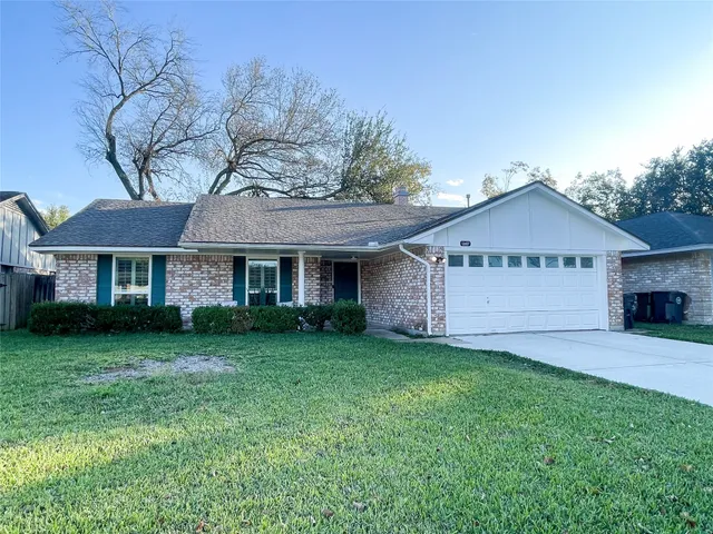 $1,800 | 13607 Fernhill Drive, Sugar Land, TX 77498