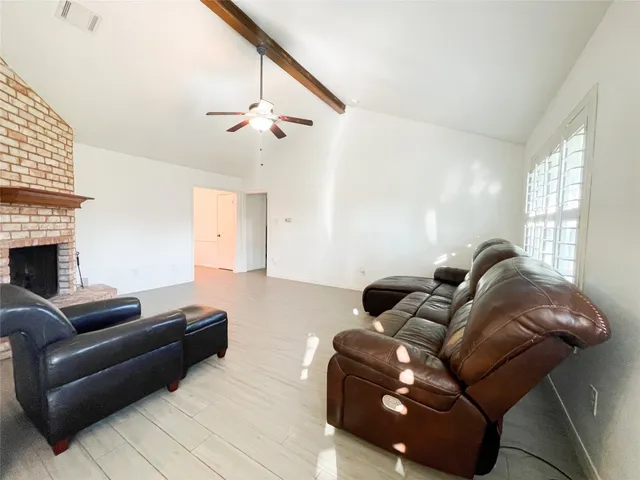 $1,800 | 13607 Fernhill Drive, Sugar Land, TX 77498