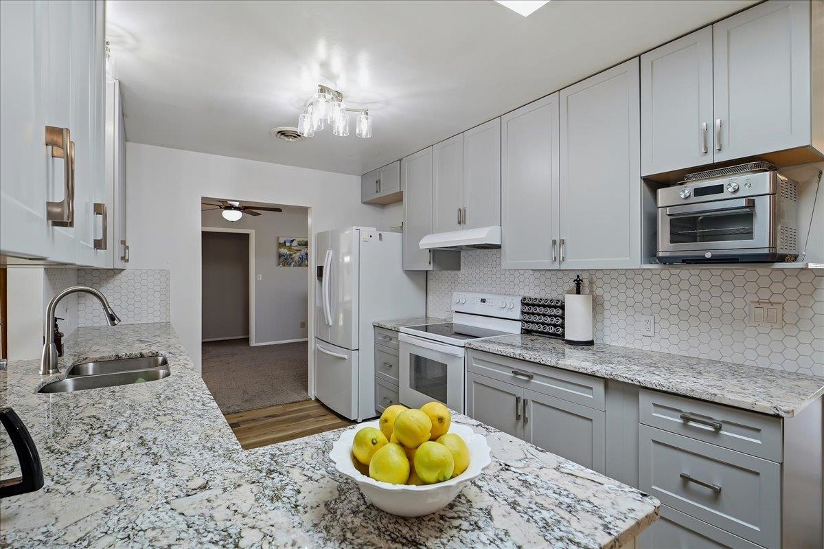 311 Grande Vista Road Torrington, WY 82240 - Photo 5 of 50