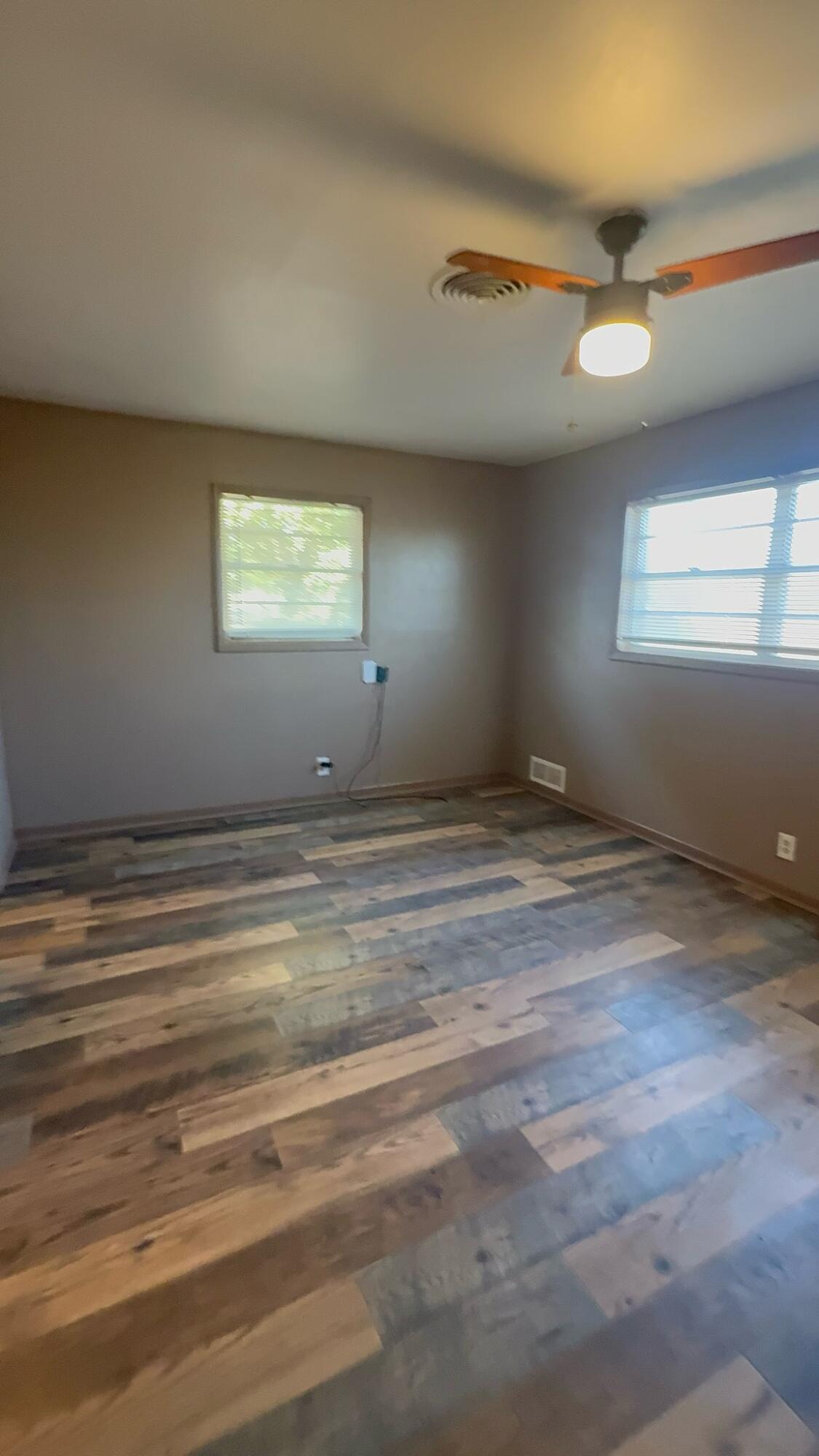 1202 Green Avenue Wilson, TX 79381 - Photo 16 of 45 IMG_0985