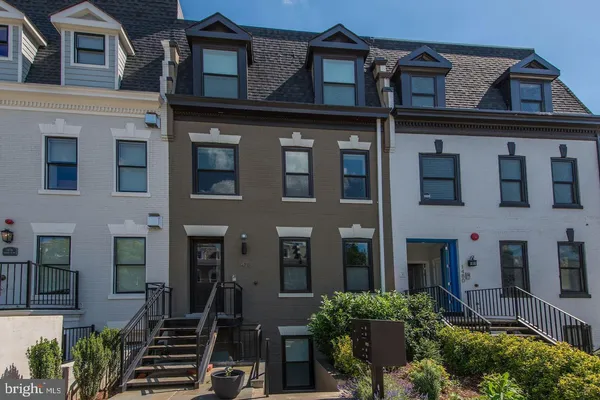 $3,650 | 1478 Harvard Street Northwest, Unit 3, Washington, DC 20009