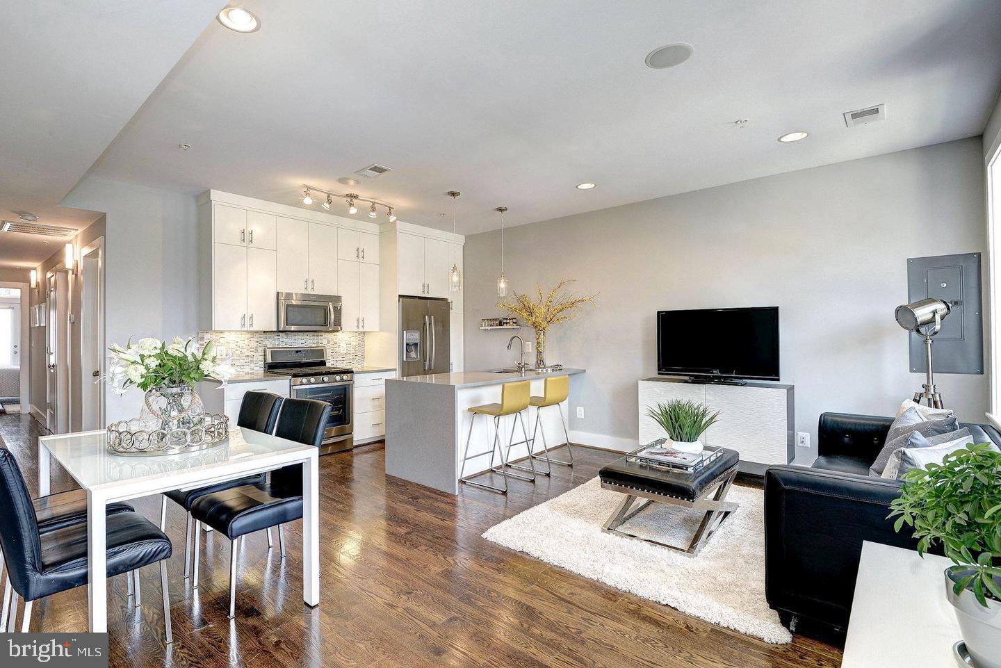 1478 Harvard Street Northwest, Unit 3 Washington, DC 20009 - Photo 10 of 19