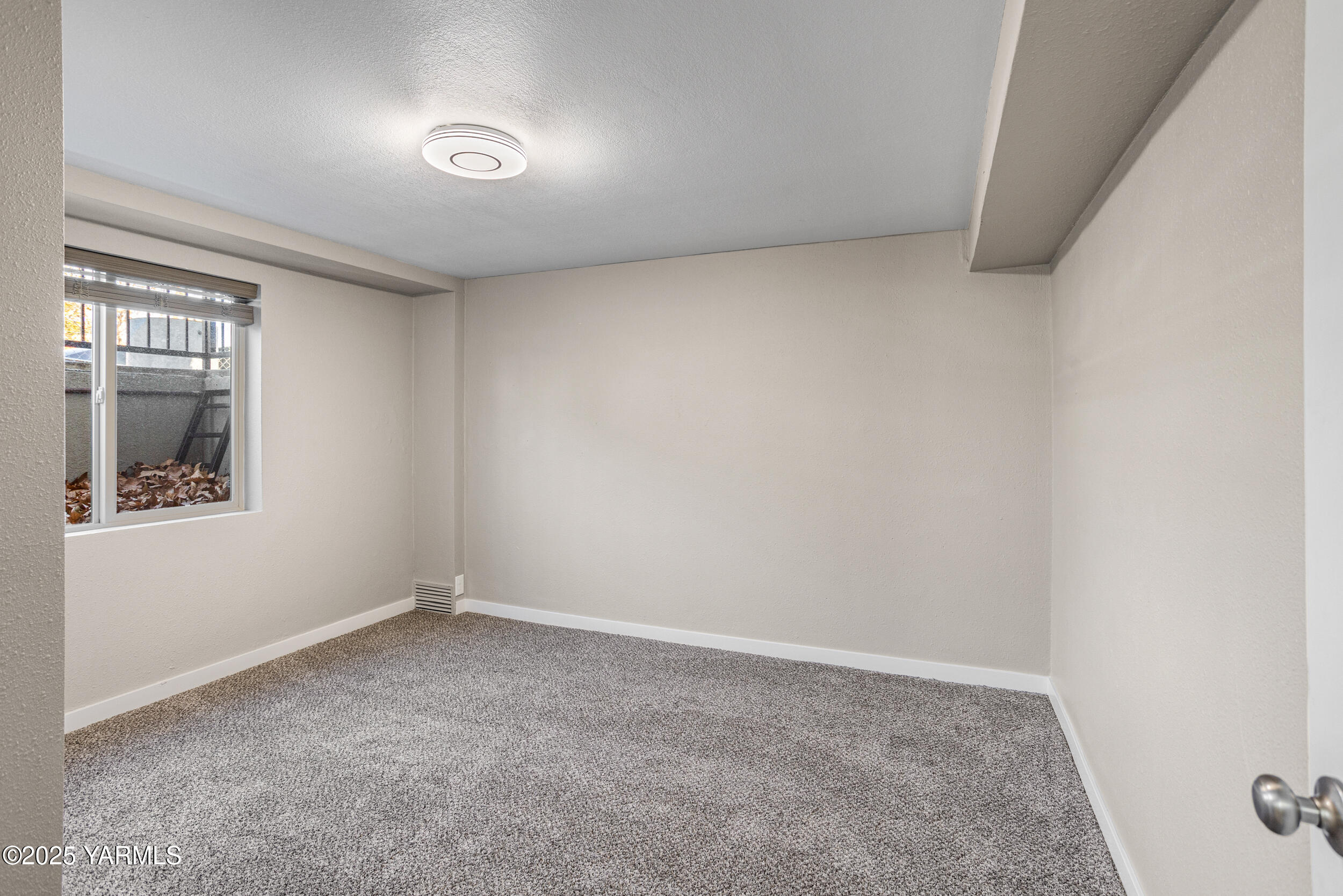 1006 South 4th Avenue Yakima, WA 98902 - Photo 15 of 39 1006 S 4th Ave