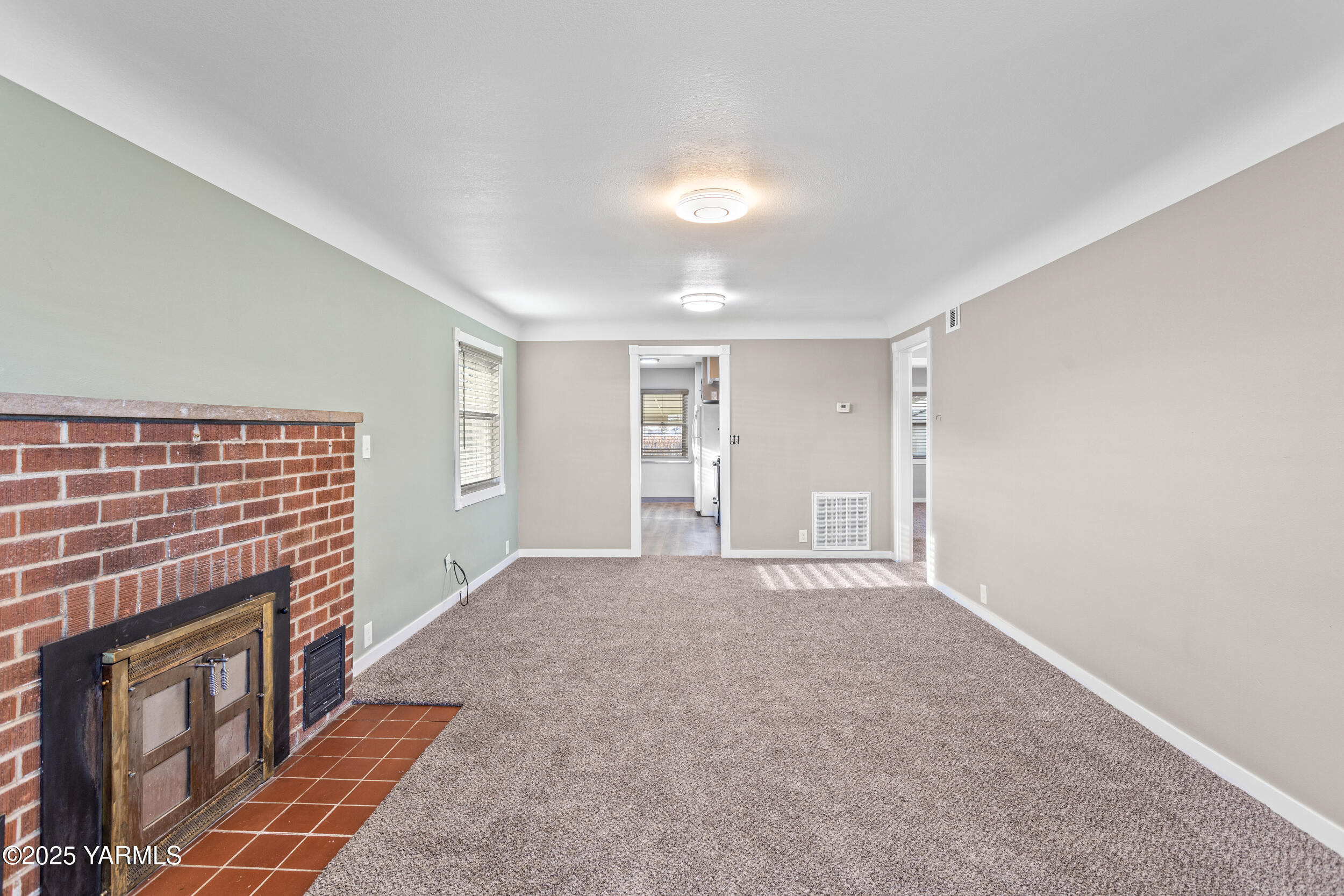 1006 South 4th Avenue Yakima, WA 98902 - Photo 4 of 39 1006 S 4th Ave