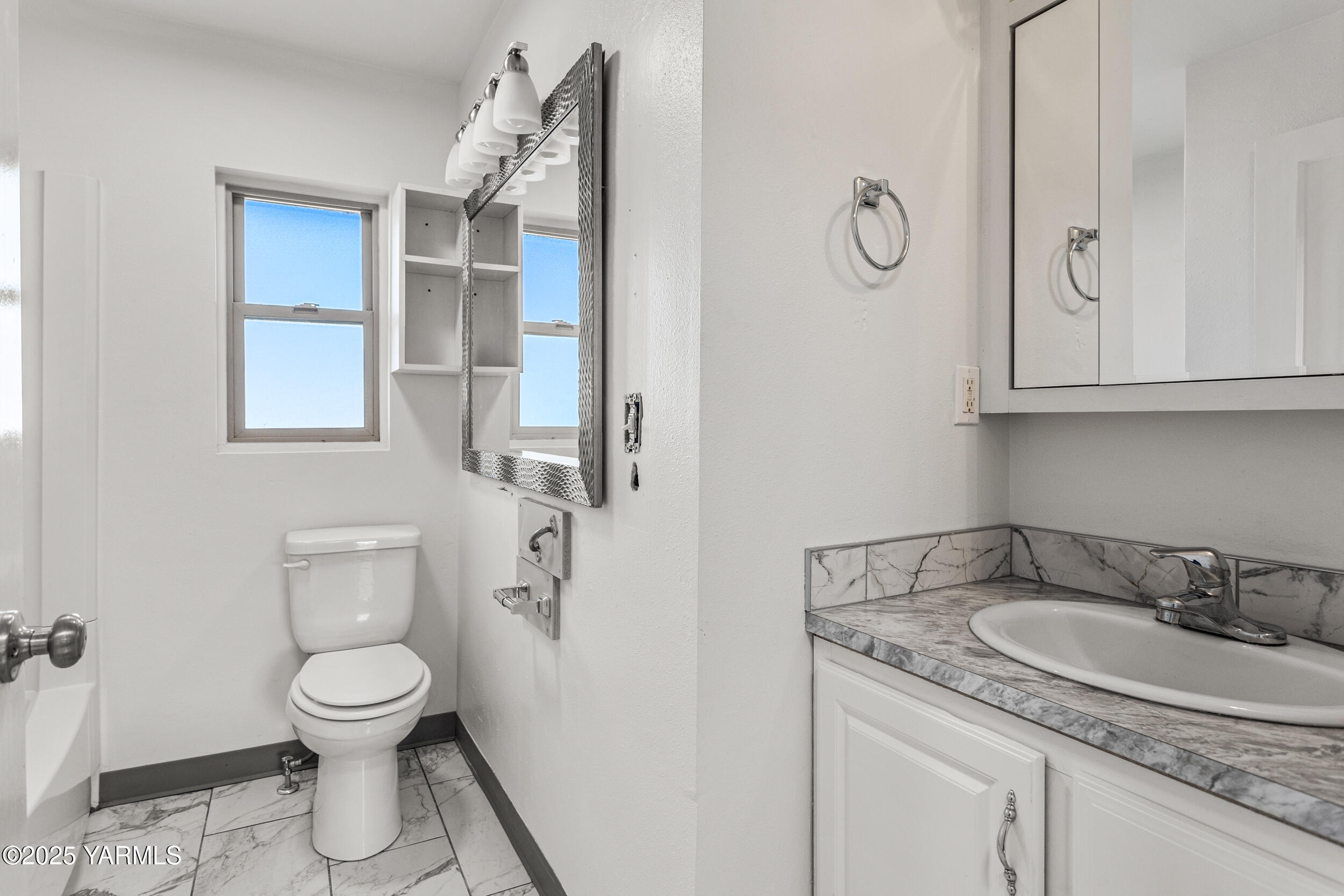 1006 South 4th Avenue Yakima, WA 98902 - Photo 10 of 39 1006 S 4th Ave