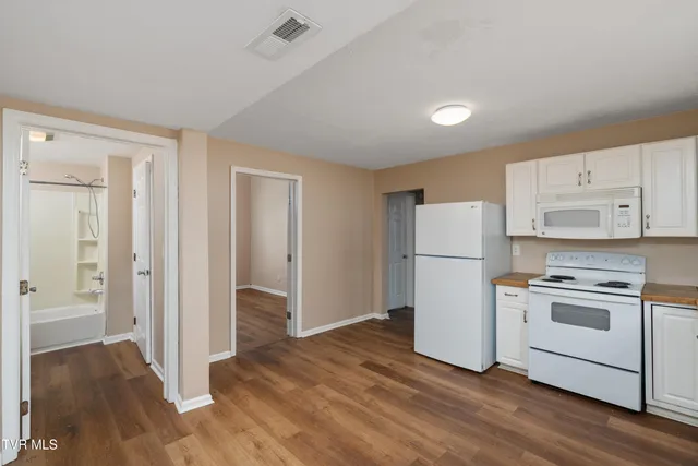 $1,600 | 818 Poplar Street, Kingsport, TN 37660