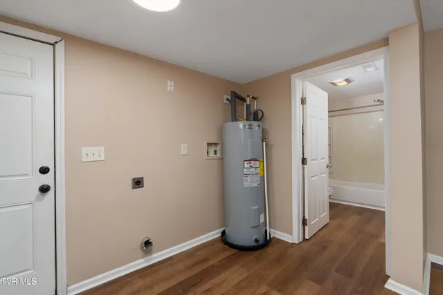 $1,600 | 818 Poplar Street, Kingsport, TN 37660