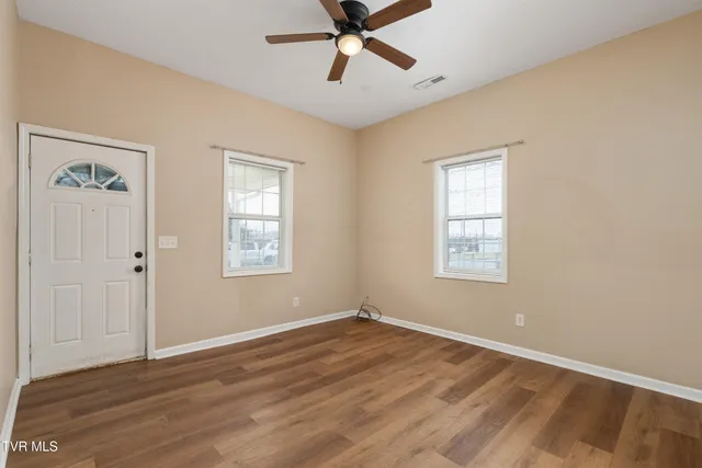 $1,600 | 818 Poplar Street, Kingsport, TN 37660