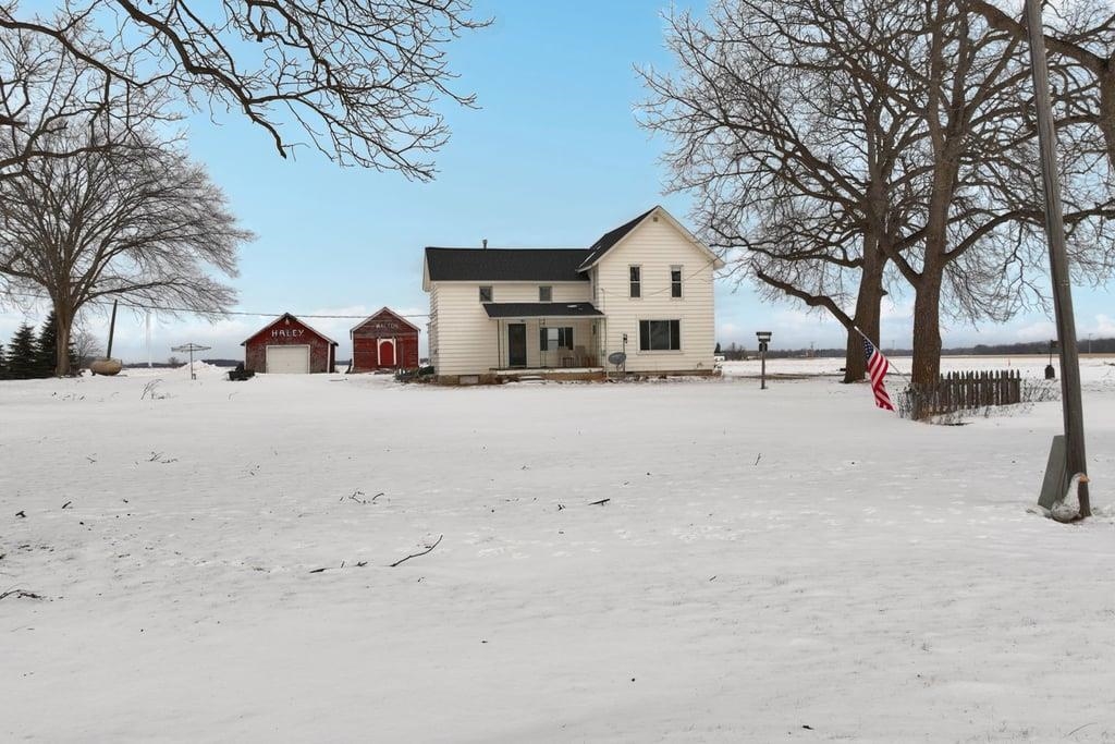 8797 East Walton Road Shepherd, MI 48883 - Photo 1 of 39