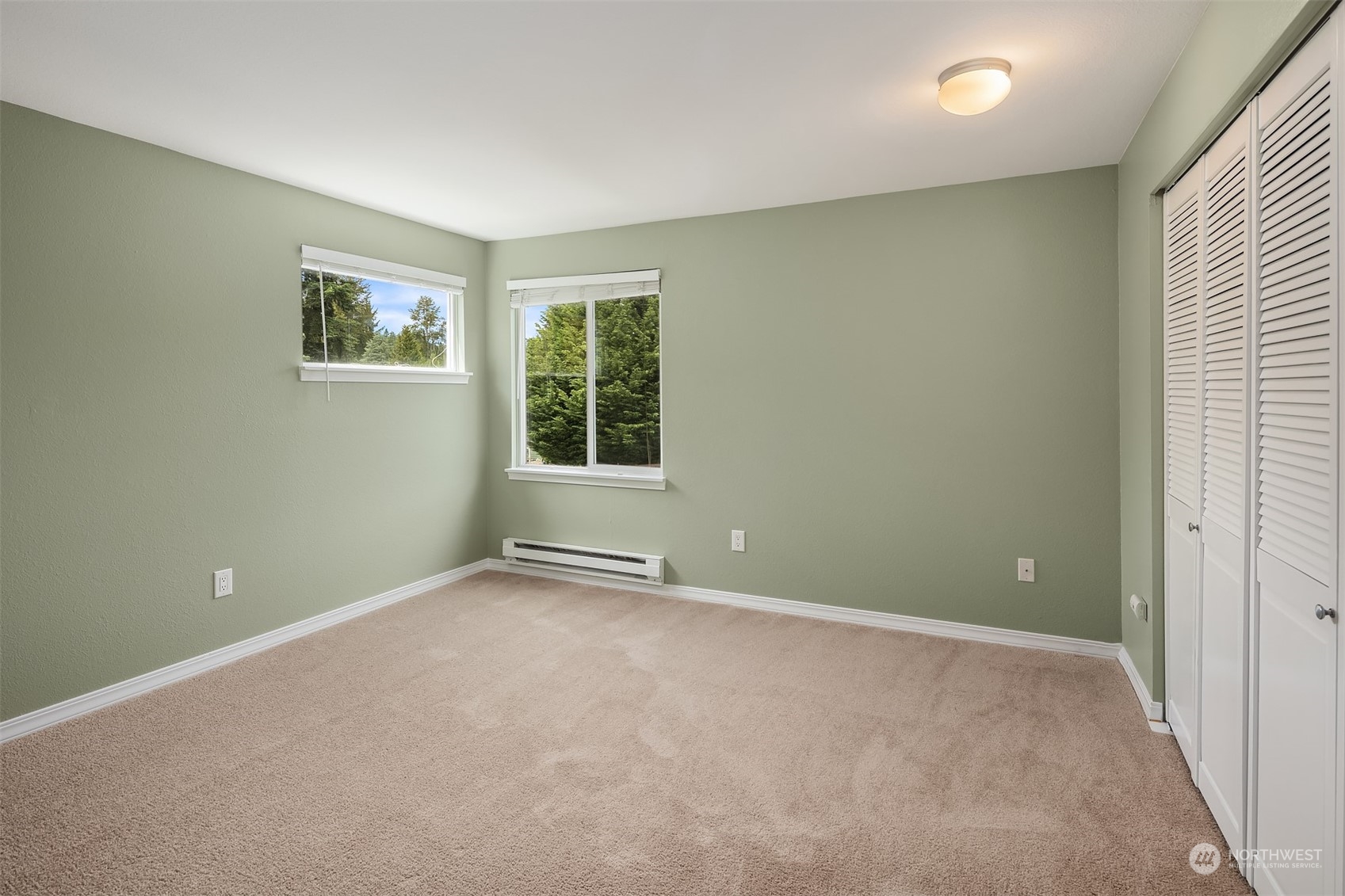 20320 Bothell Everett Highway, Unit D304 Bothell, WA 98012 - Photo 10 of 21 an empty room with a window
