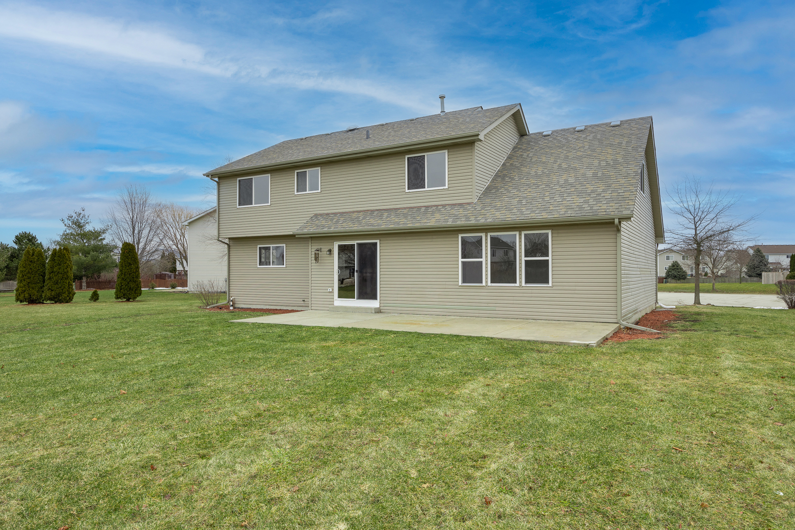 25210 Plainview Drive Channahon, IL 60410 - Photo 32 of 33 a house view with a garden space