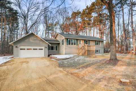 $350,000 | W820 Lakeview Circle, Brodhead, WI 53520
