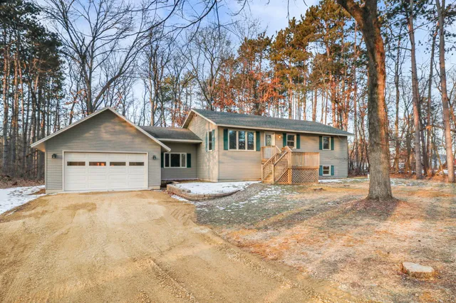 $350,000 | W820 Lakeview Circle, Brodhead, WI 53520