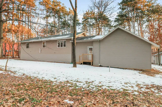 $350,000 | W820 Lakeview Circle, Brodhead, WI 53520