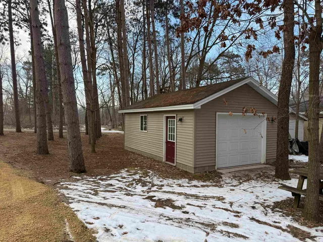 $350,000 | W820 Lakeview Circle, Brodhead, WI 53520