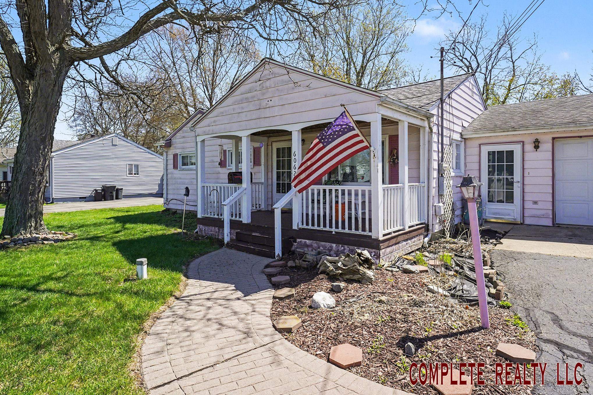 6062 Hopkins Road Flint, MI 48506 - Photo 1 of 25 50204920-74d09cbc-2954-43f4-9b41-96760309bbd8.JPG