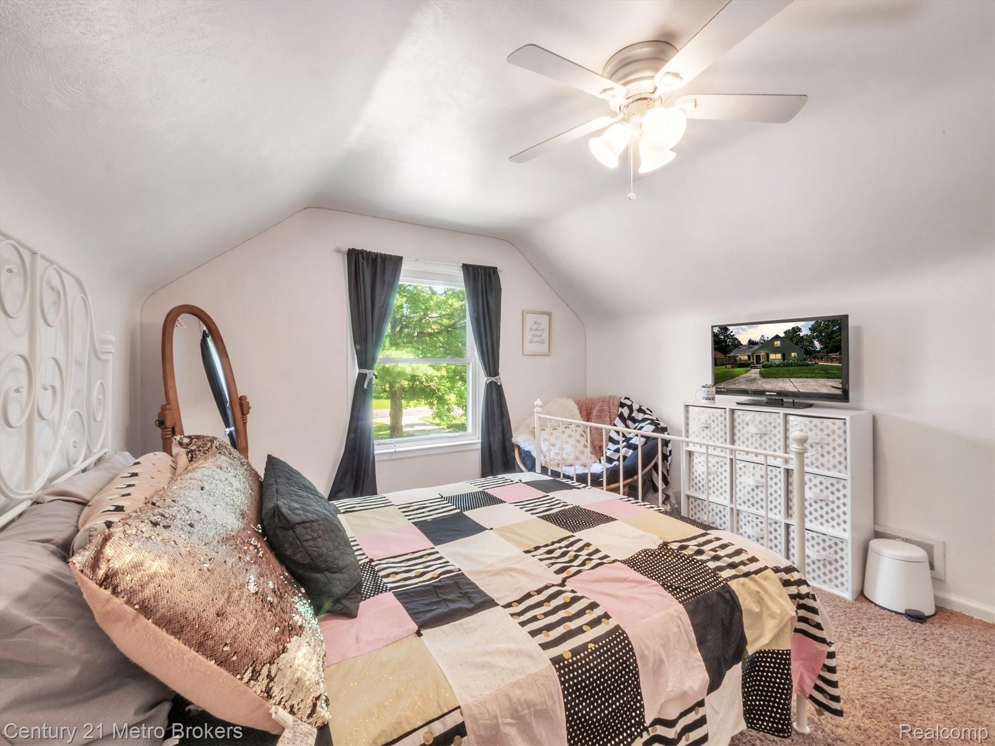 4421 North Center Road Flint, MI 48506 - Photo 24 of 39 24-4421 North Center-Windowstill Real Estate Photography-24.jpg