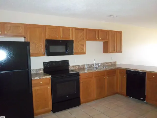 $1,450 | 232 Springfield Circle, Easley, SC 29642