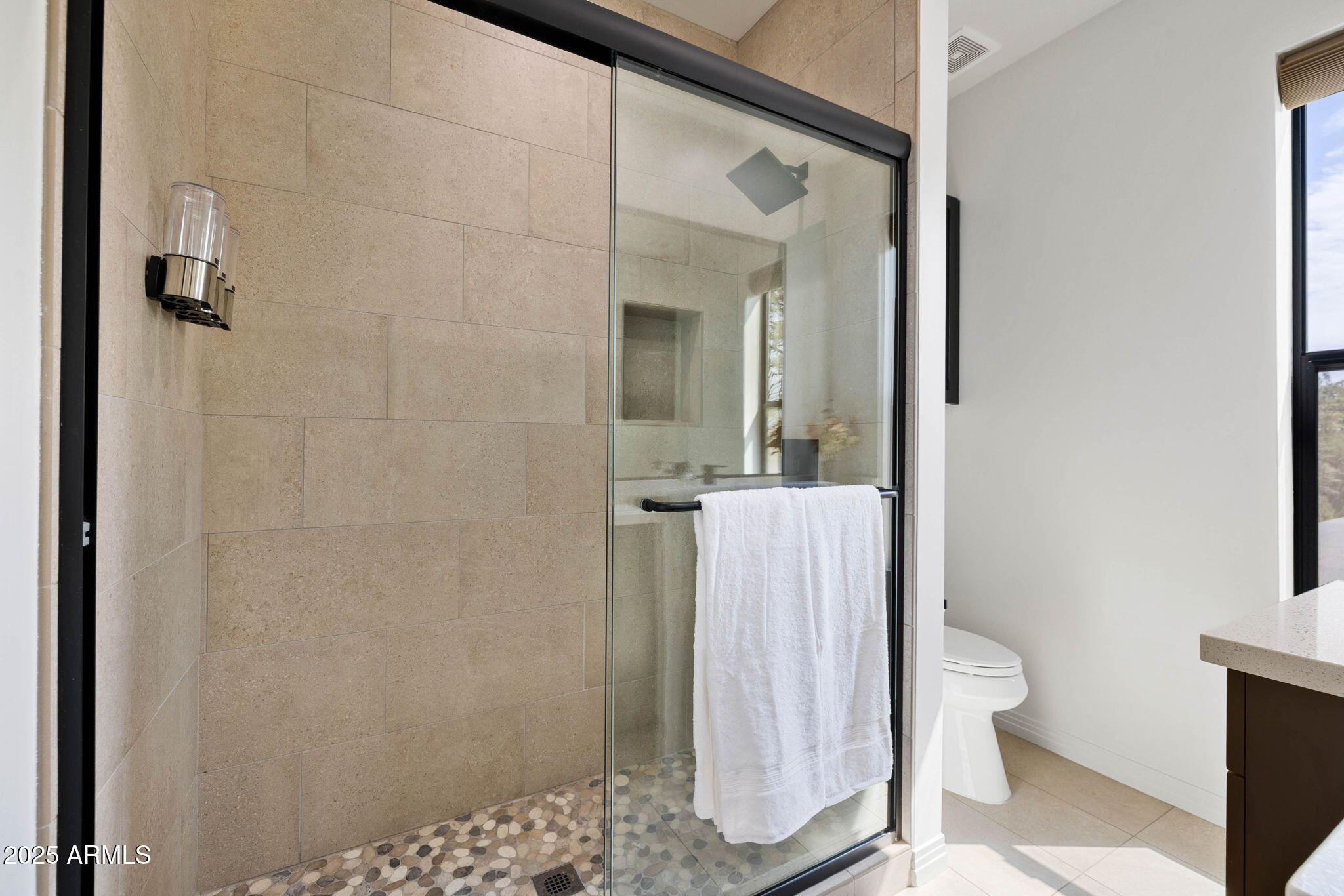 2196 Thumb Butte Road Prescott, AZ 86305 - Photo 25 of 44 Guest Bathroom
