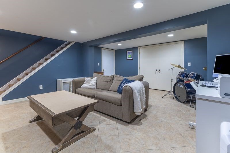 1005 Brayton Point Road Somerset, MA 02725 - Photo 18 of 35 Gallery Image 18