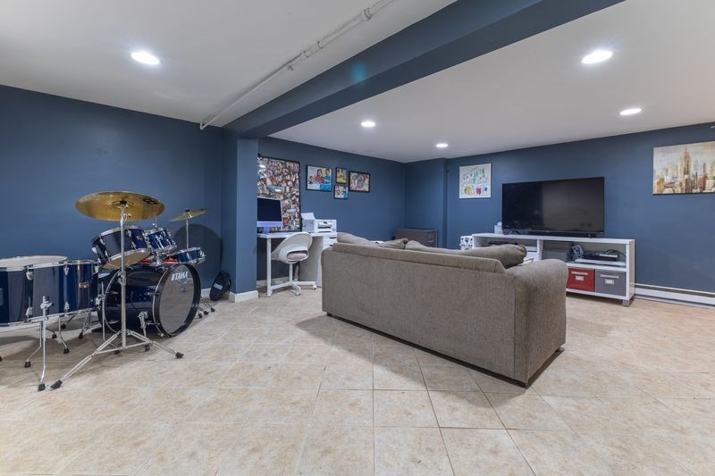 1005 Brayton Point Road Somerset, MA 02725 - Photo 19 of 35 Gallery Image 19