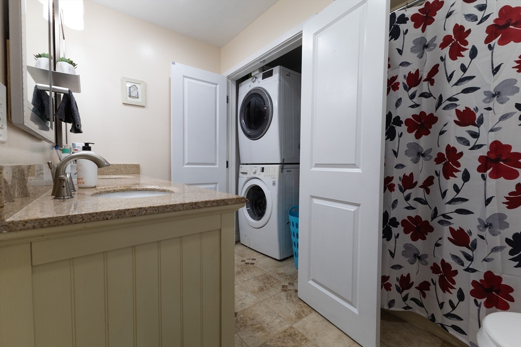1005 Brayton Point Road Somerset, MA 02725 - Photo 9 of 35 Gallery Image 9
