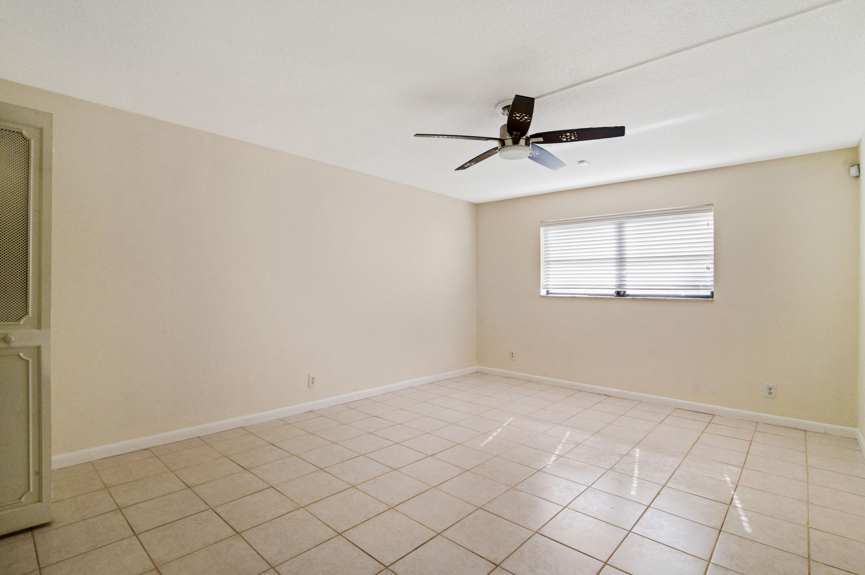 660 Dover Street, Unit A4 Boca Raton, FL 33487 - Photo 12 of 26 09 Bedroom 01
