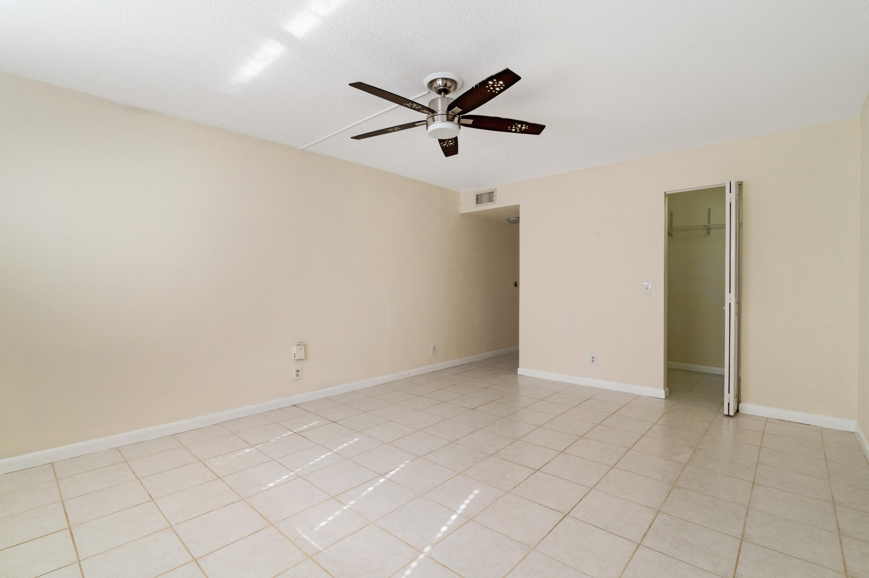 660 Dover Street, Unit A4 Boca Raton, FL 33487 - Photo 13 of 26 10 Bedroom 02