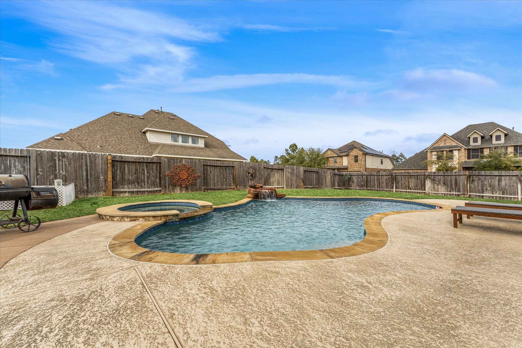13302 Rising Bluff Lane Cypress, TX 77429 - Photo 26 of 38 Sparkling pool and spac