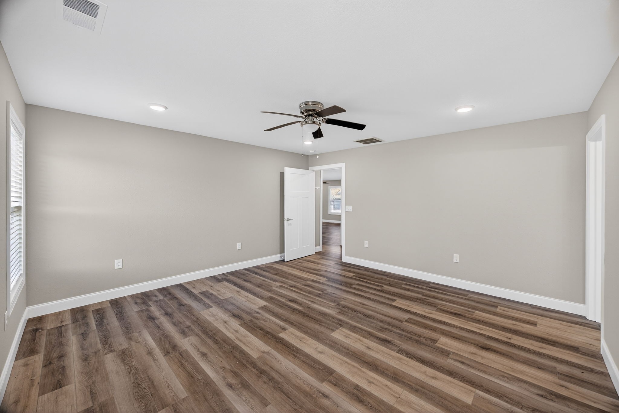 453 Hinch Mountain View Road Crossville, TN 38555 - Photo 10 of 28