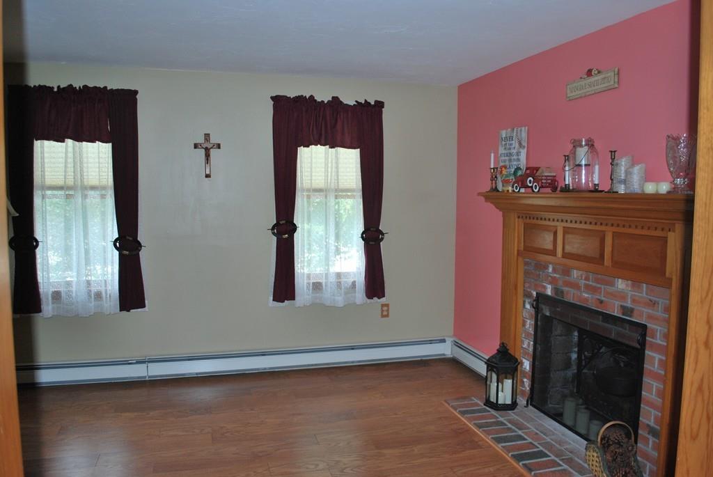 18 Autumn Road Uxbridge, MA 01569 - Photo 15 of 26 Gallery Image 15
