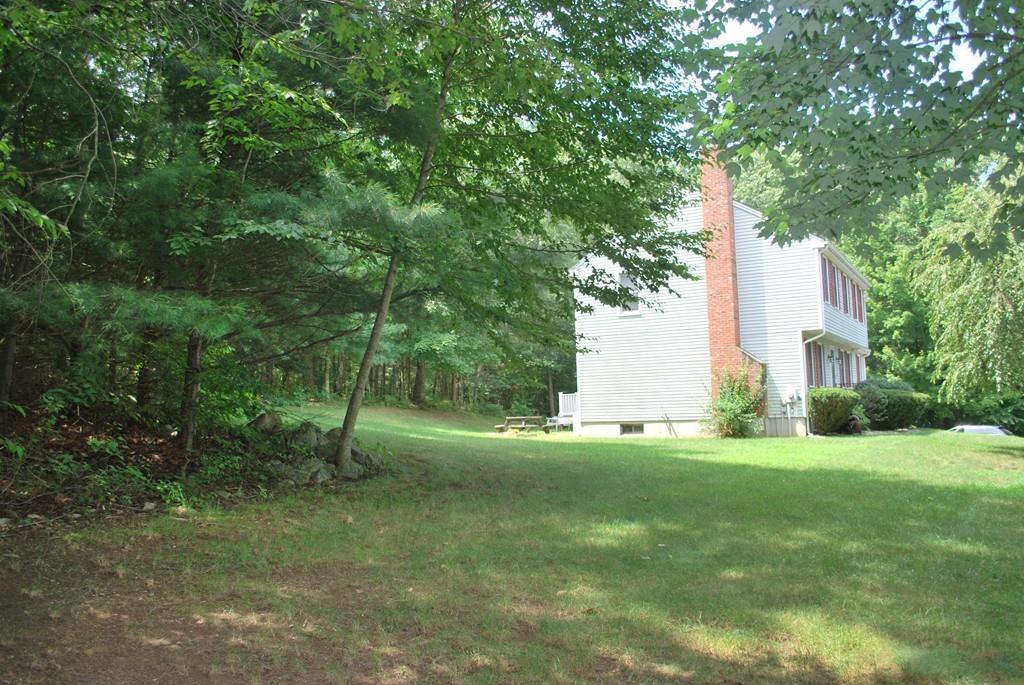 18 Autumn Road Uxbridge, MA 01569 - Photo 7 of 26 Gallery Image 7