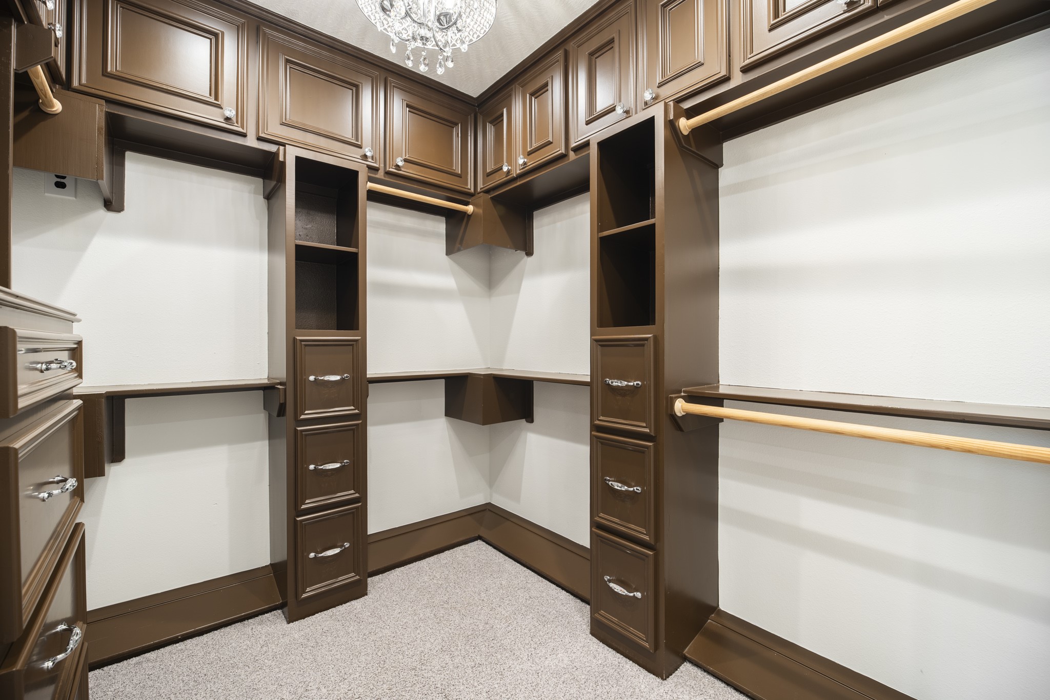 10887 Decatur Street Willis, TX 77318 - Photo 29 of 50 a view of walk in closet