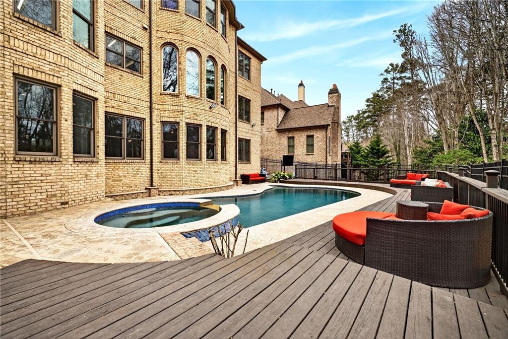 2015 Shaudi Lane Atlanta, GA 30345 - Photo 78 of 85