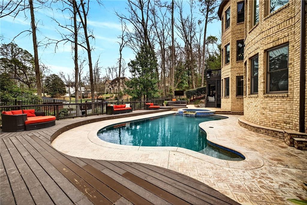2015 Shaudi Lane Atlanta, GA 30345 - Photo 82 of 85