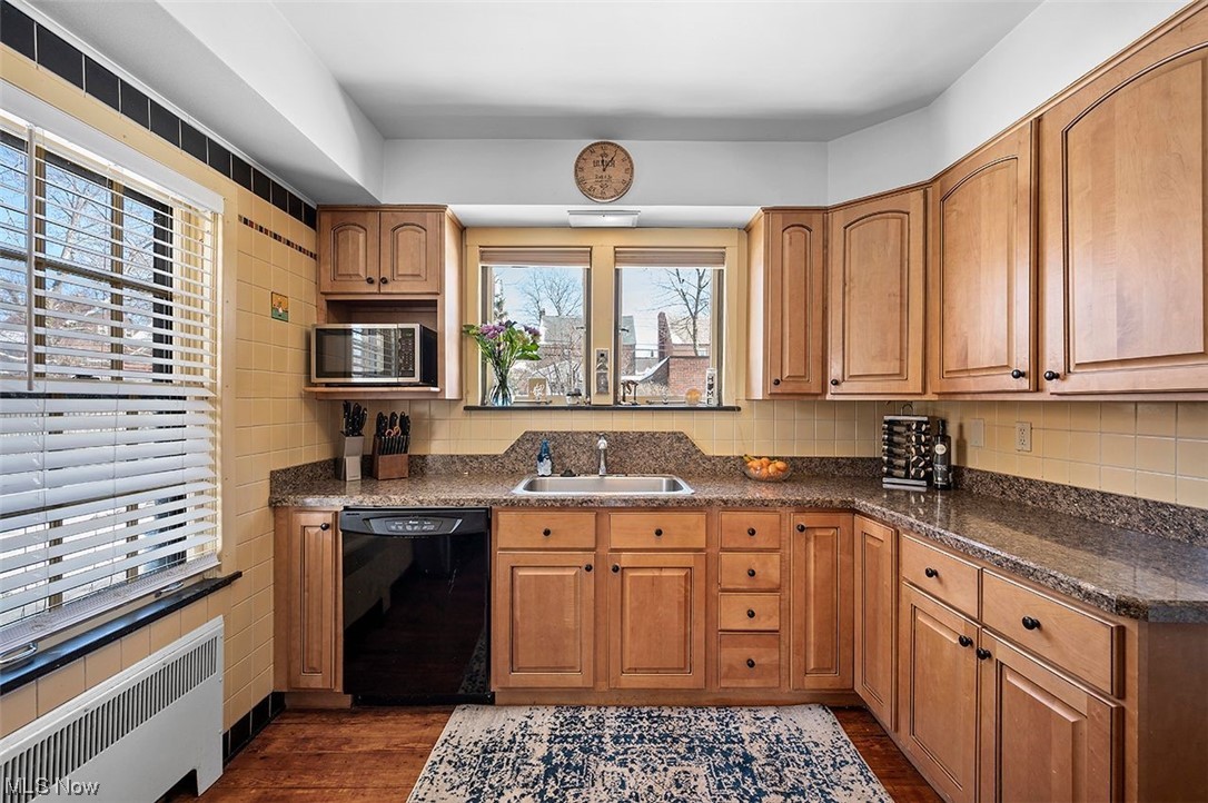 2451 Charney Road Cleveland, OH 44118 - Photo 15 of 35 Gallery Image 15