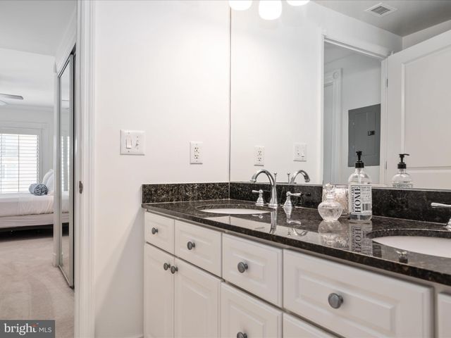 $750,000 | 5 Park Place, Unit 522, Annapolis, MD 21401