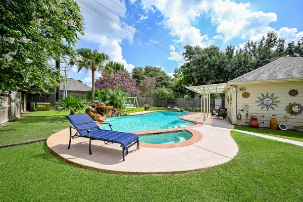 $399,000 | 17518 Rustling Aspen Lane, Houston, TX 77095