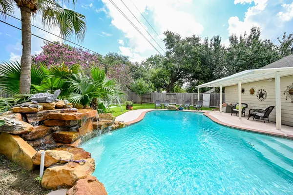 $399,000 | 17518 Rustling Aspen Lane, Houston, TX 77095