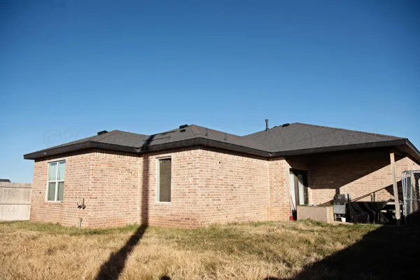 $215,000 | 1132 Mesa Street, Hereford, TX 79045