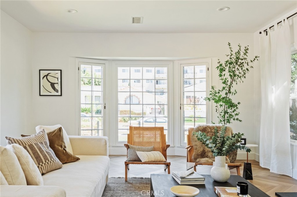 11110 Landale Street Toluca Lake, CA 91602 - Photo 20 of 44