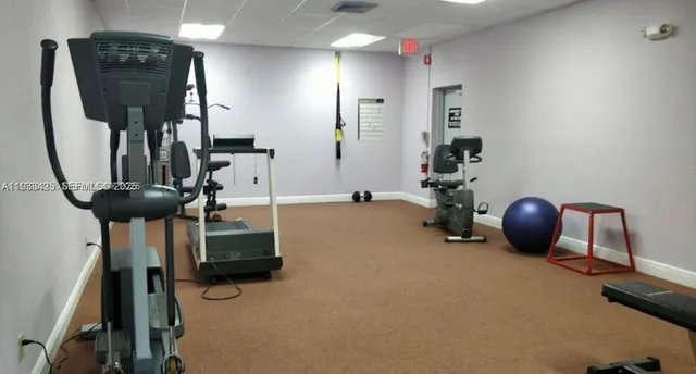 $1,950 | 6921 Environ Boulevard, Unit 6R, Lauderhill, FL 33319