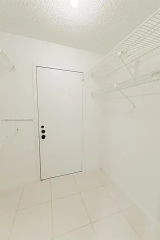 $1,950 | 6921 Environ Boulevard, Unit 6R, Lauderhill, FL 33319