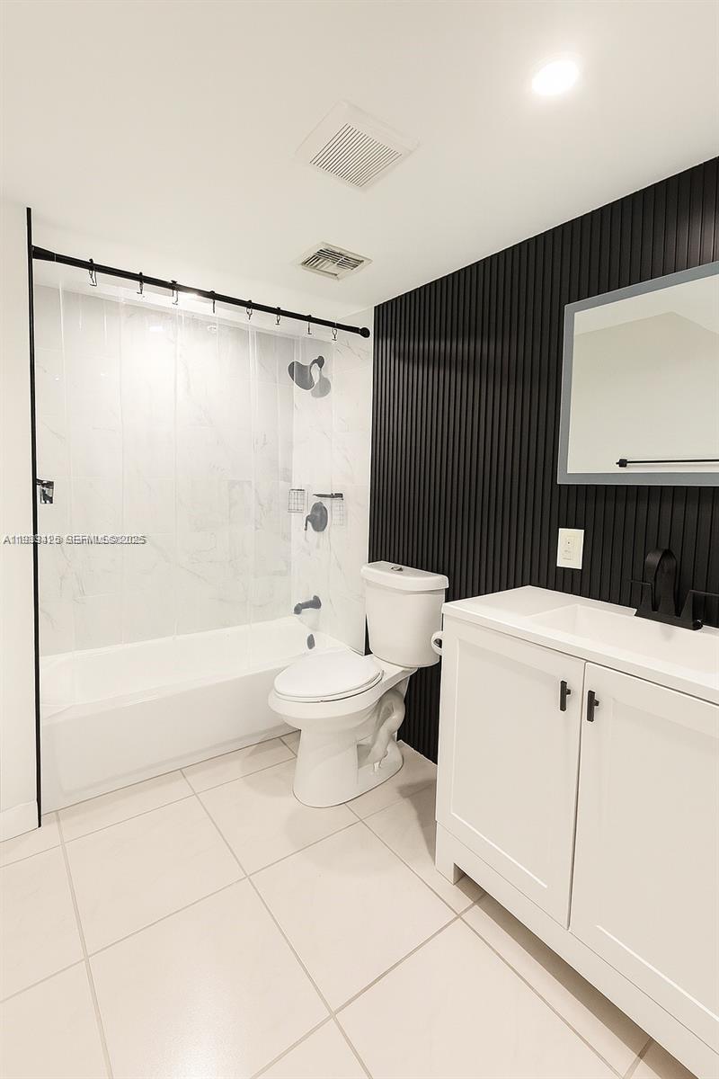 6921 Environ Boulevard, Unit 6R Lauderhill, FL 33319 - Photo 7 of 17